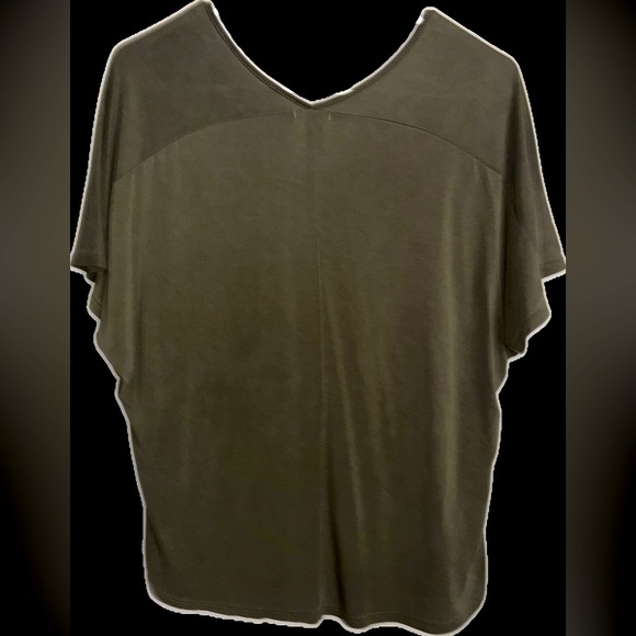 Vintage army green ladies crop top front pocket silky lightweight rue21 rare! - Picture 3 of 12